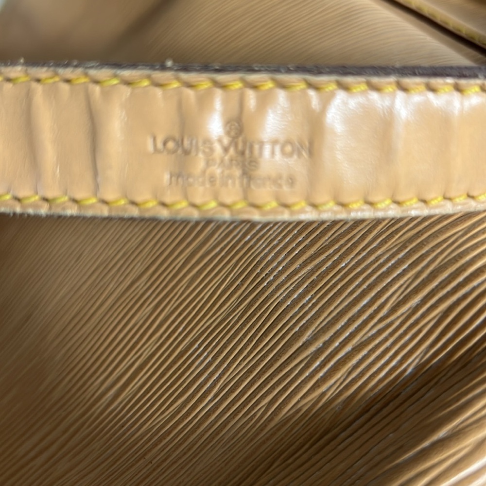 Louis Vuitton Epi noe vintage Leather Bucket Bag - Picture 13 of 14